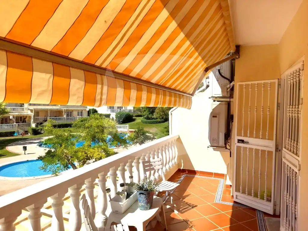 Terrassa de Casa adosada en venda en Badajoz amb Aire condicionat, Terrassa i Piscina