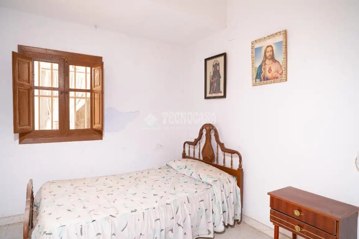Habitación de Casa adosada en venta en Molvízar