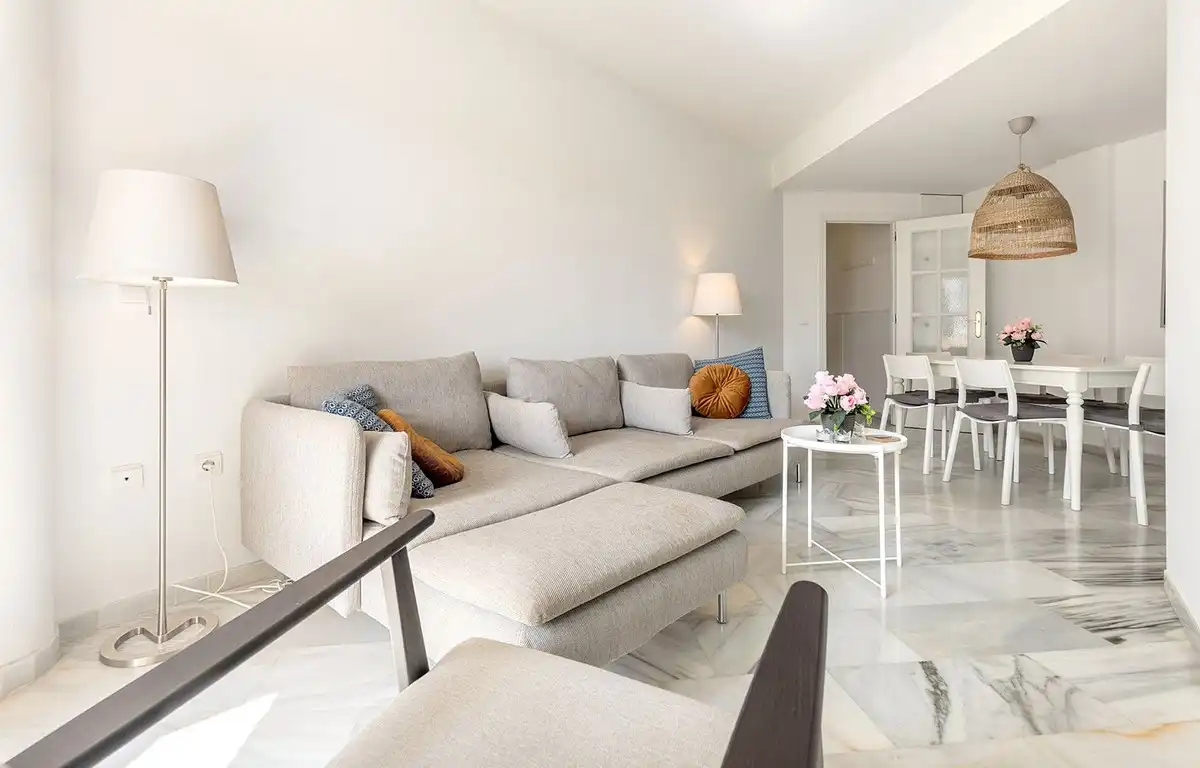 Sala de estar de Apartamento en venta en Torremolinos con Aire acondicionado, Amueblado y Piscina comunitaria