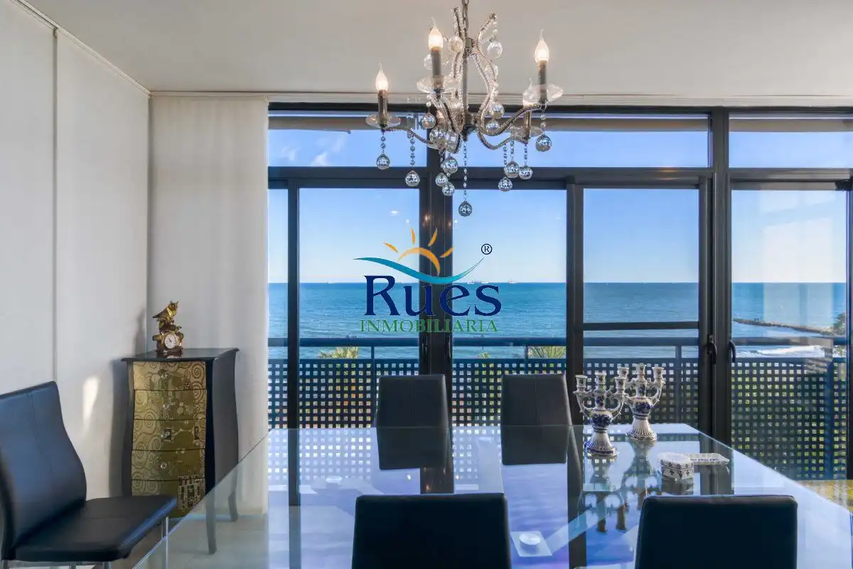 Comedor de Ático en venta en Benicasim / Benicàssim con Aire acondicionado, Calefacción y Trastero