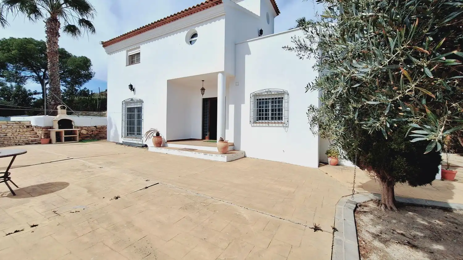 Vista exterior de Casa o xalet en venda en Los Gallardos amb Aire condicionat