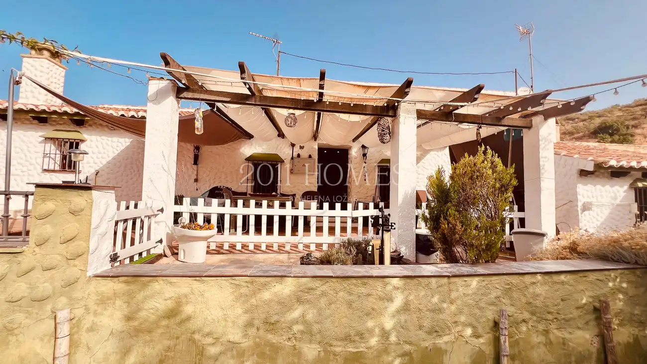 Terrassa de Finca rústica en venda en Almogía amb Jardí privat, Terrassa i Piscina
