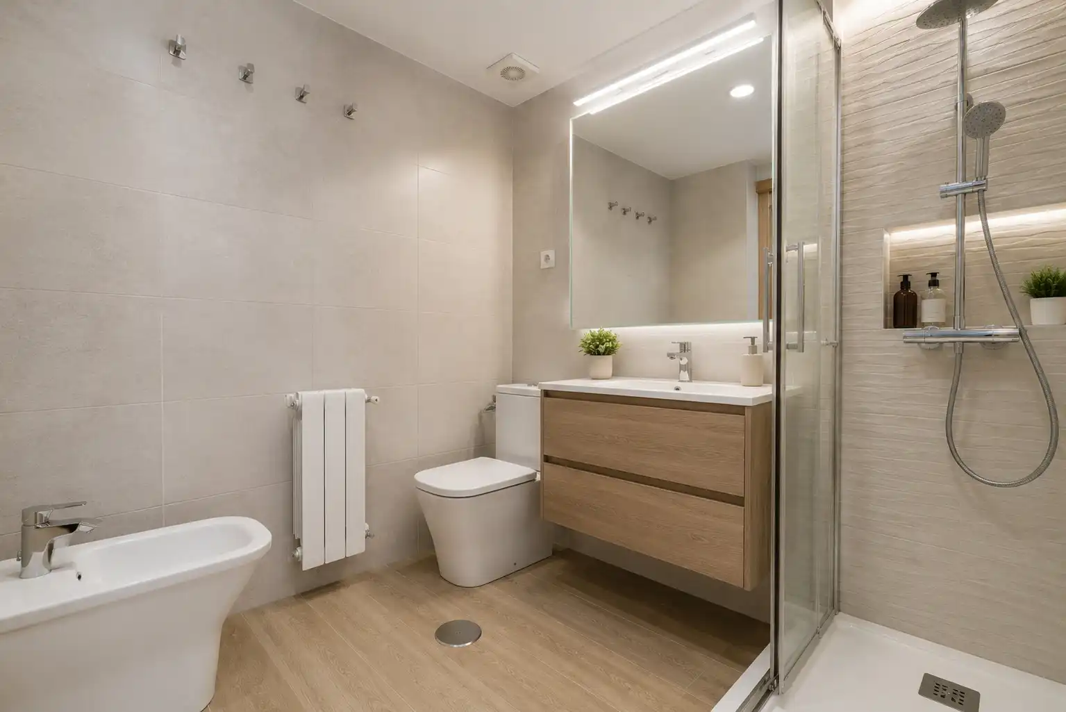 Badezimmer von Wohnung zum Verkauf in Brunete mit Heizung, Abstellraum und Balkon