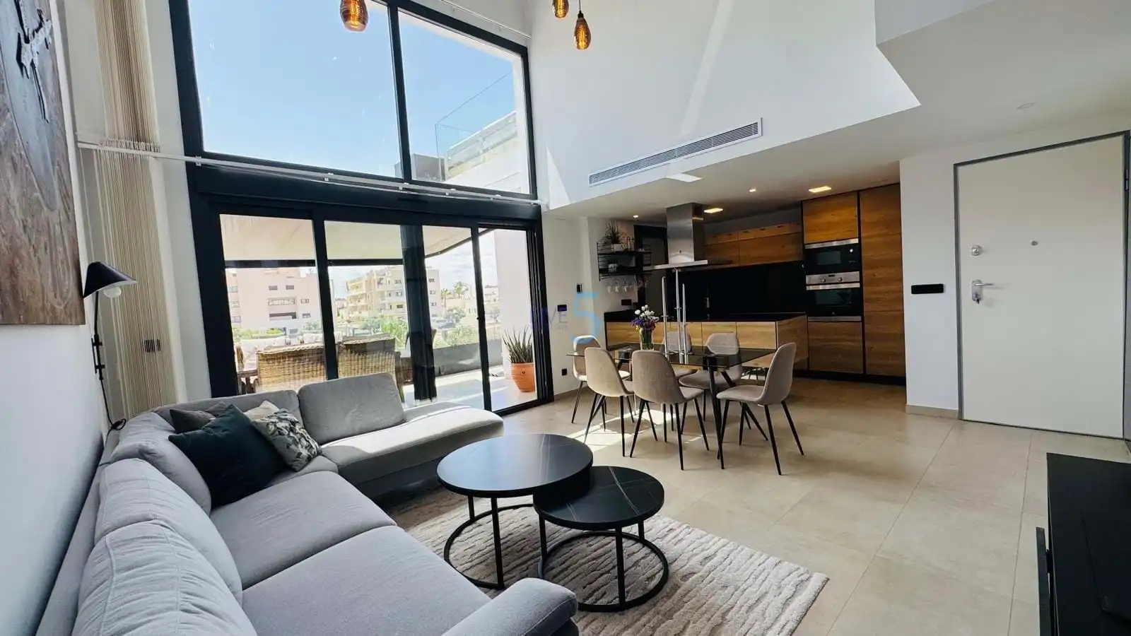 Sala d'estar de Àtic en venda en Orihuela amb Aire condicionat, Terrassa i Traster