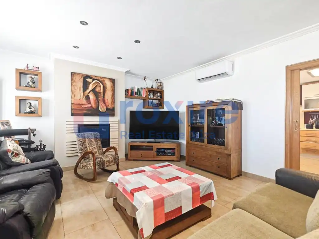 Sala d'estar de Casa o xalet en venda en Sant Josep de sa Talaia amb Aire condicionat, Jardí privat i Terrassa