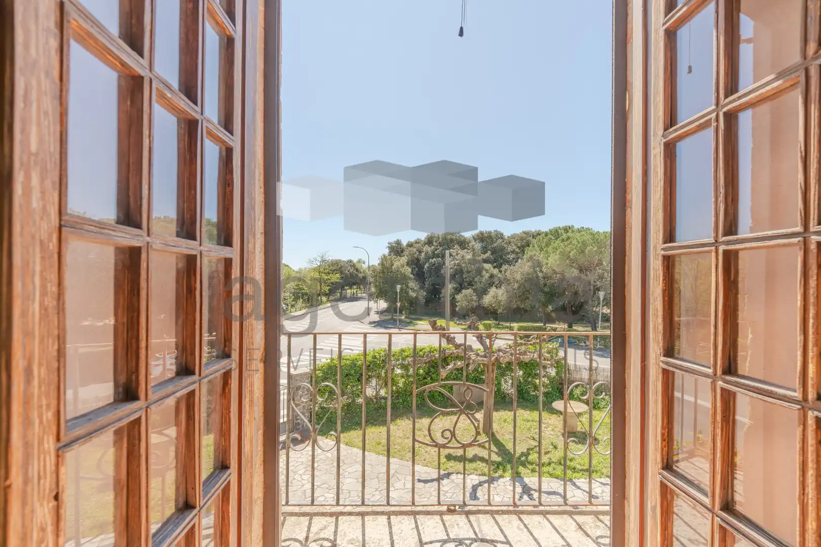 Jardí de Finca rústica en venda en Girona amb Aire condicionat, Calefacció i Terrassa