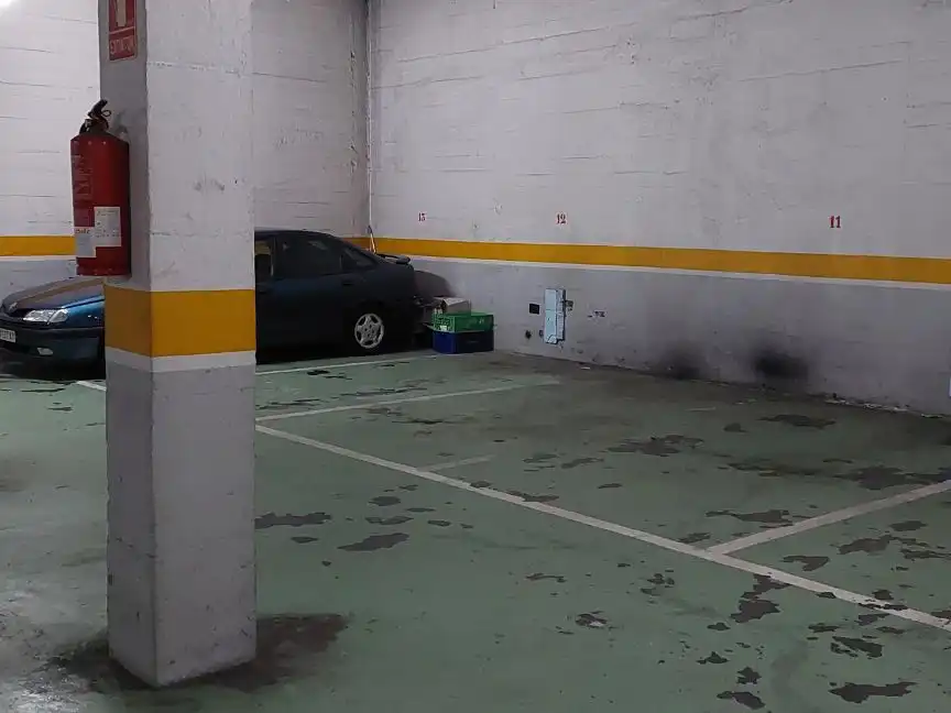 Parking of Garage for rent in Vigo 