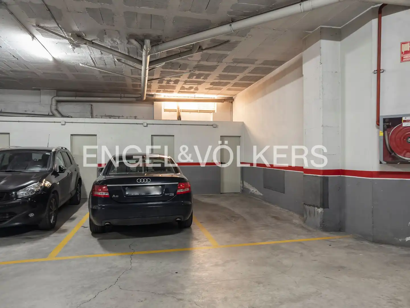 Parking de Ático en venta en Sant Joan Despí con Aire acondicionado, Calefacción y Parquet