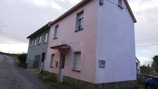 Casa-chalet en Venta en Fene