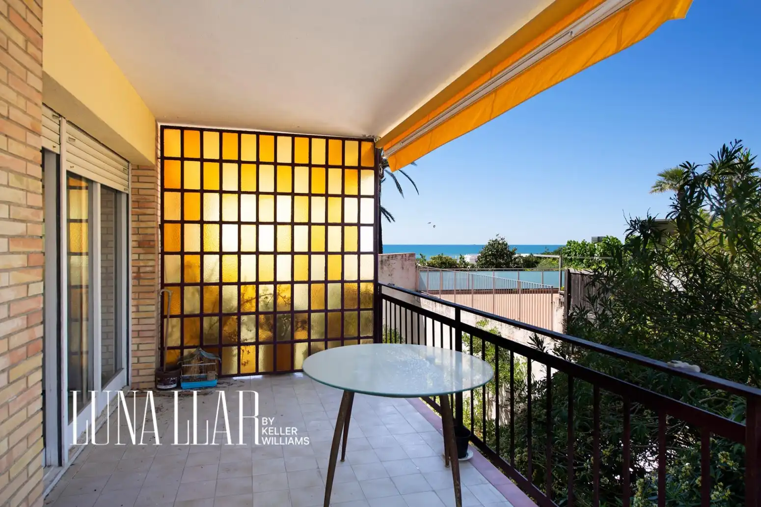 Terraza de Piso en venta en Castelldefels con Parquet