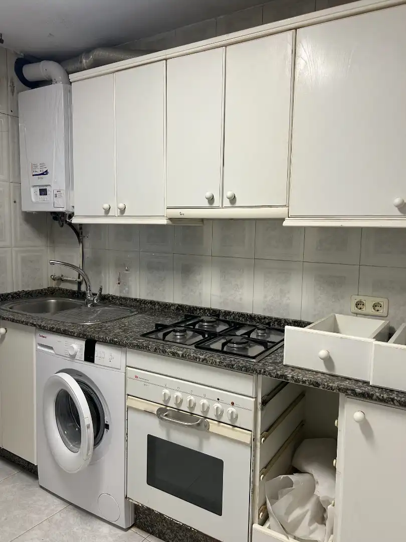 Kitchen of Flat for rent in Santiago de Compostela   with Furnished