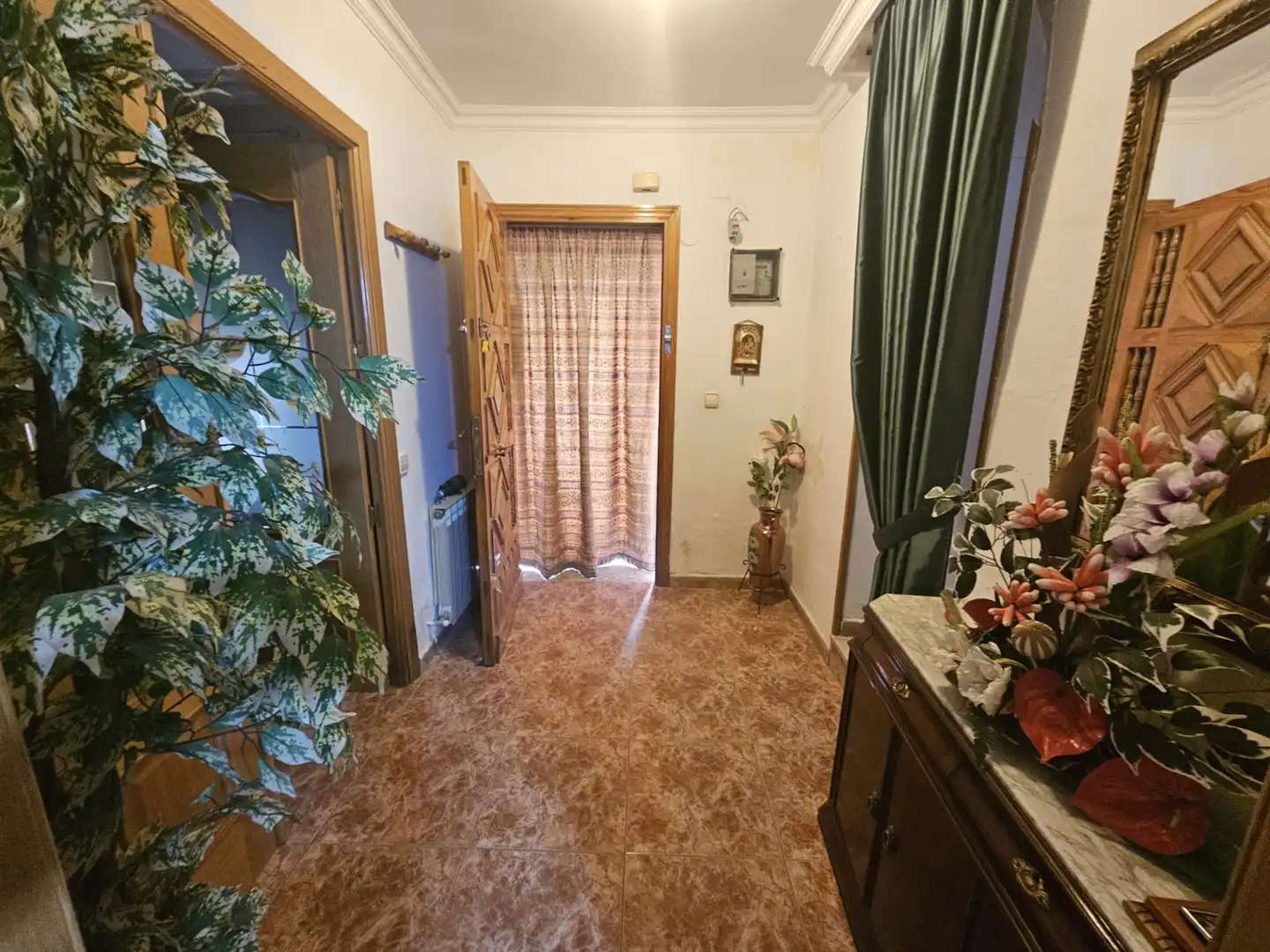 Casa adosada en venda en Mondéjar amb Moblat