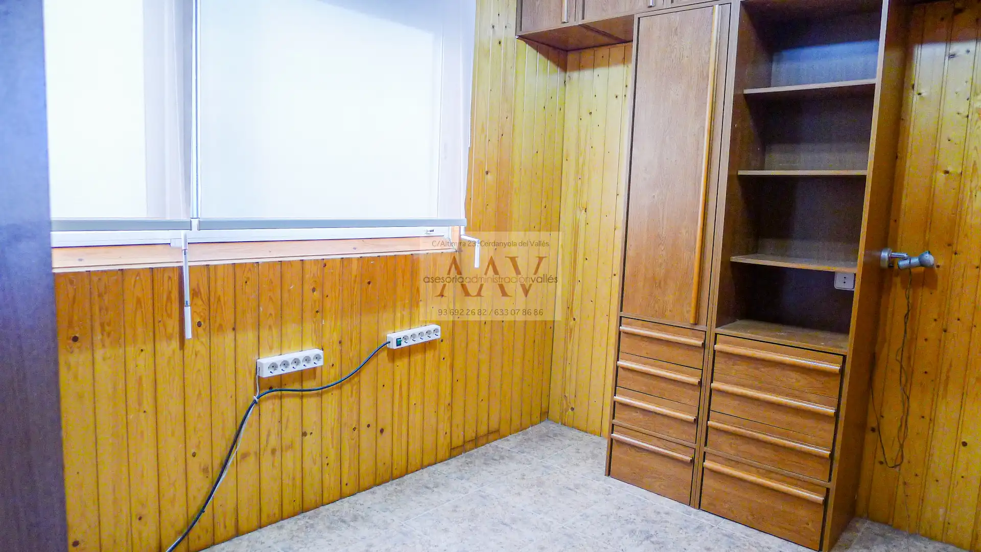 Habitación de Piso en venta en Cerdanyola del Vallès con Calefacción, Horno y Balcón