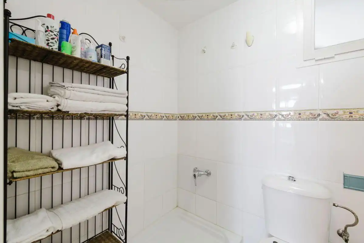 Baño de Piso en venta en Mijas con Aire acondicionado, Calefacción y Terraza