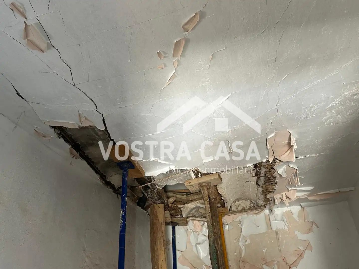 Piso en venta en Venta del Moro