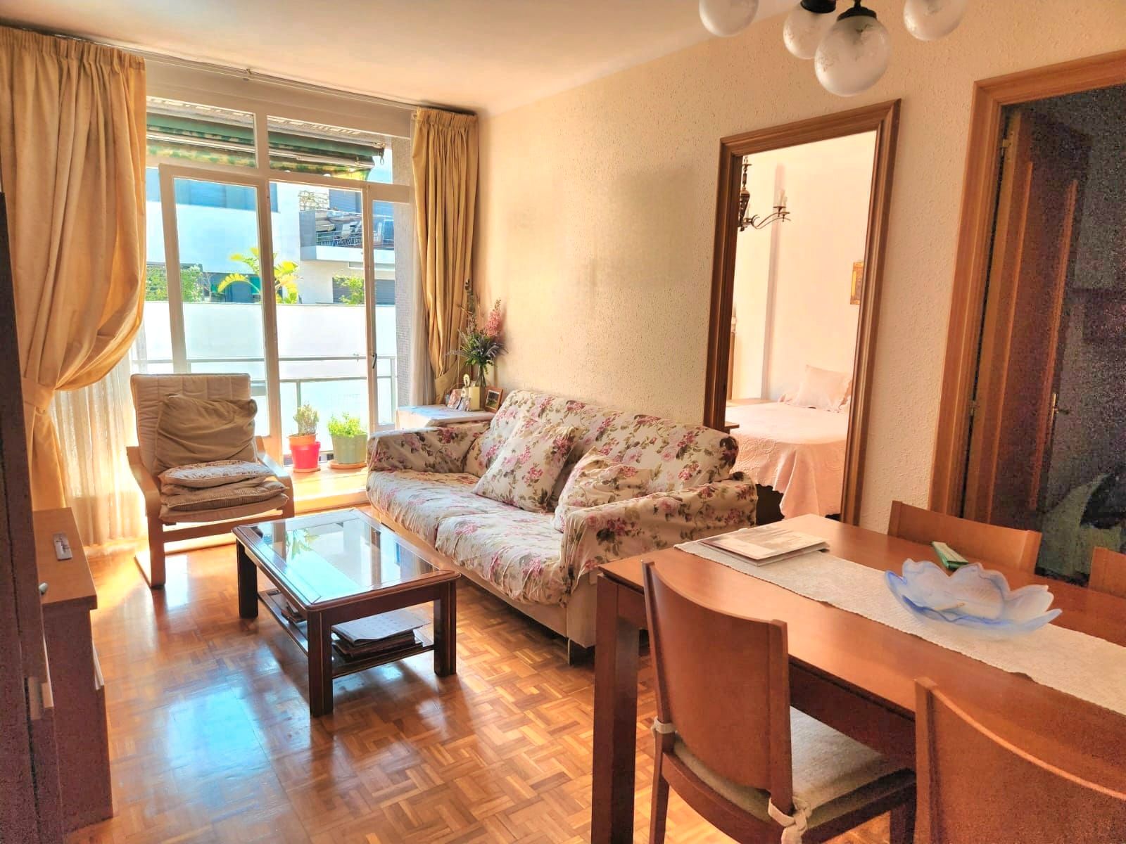 Living room of Flat for sale in  Barcelona Capital  with Air Conditioner