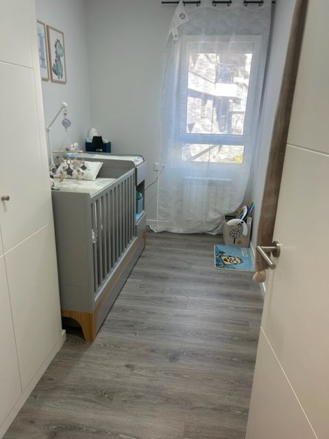 Dormitori de Pis en venda en Mataró amb Aire condicionat, Calefacció i Jardí privat