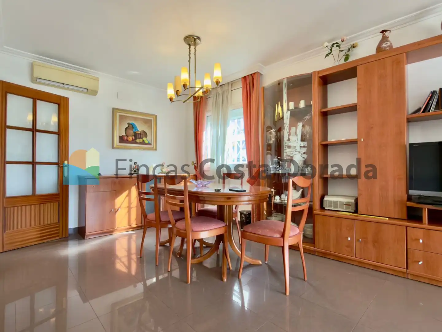Comedor de Planta baja en venta en Cubelles con Aire acondicionado, Calefacción y Jardín privado