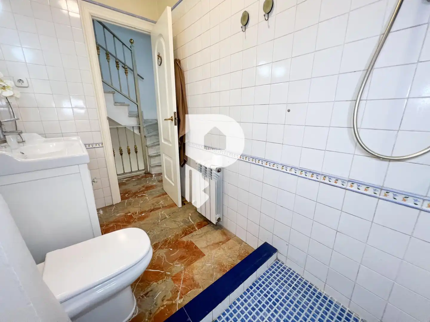 Bany de Casa adosada en venda en Sant Vicenç Dels Horts amb Aire condicionat, Calefacció i Terrassa