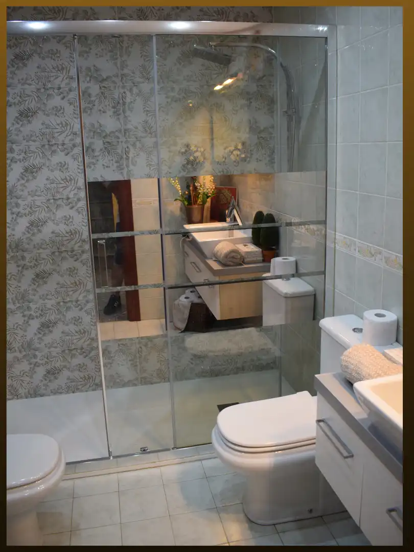 Baño de Casa adosada en venta en Lardero con Aire acondicionado, Calefacción y Terraza