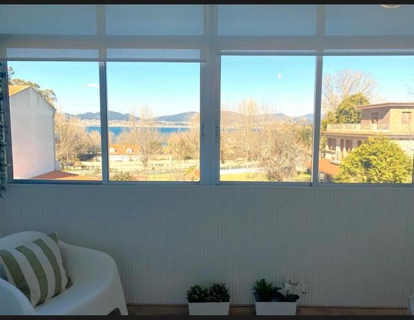 Dormitori de Pis en venda en Vigo  amb Calefacció, Jardí privat i Terrassa