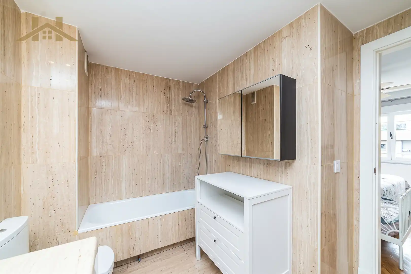 Baño de Piso en venta en Avenida Europa