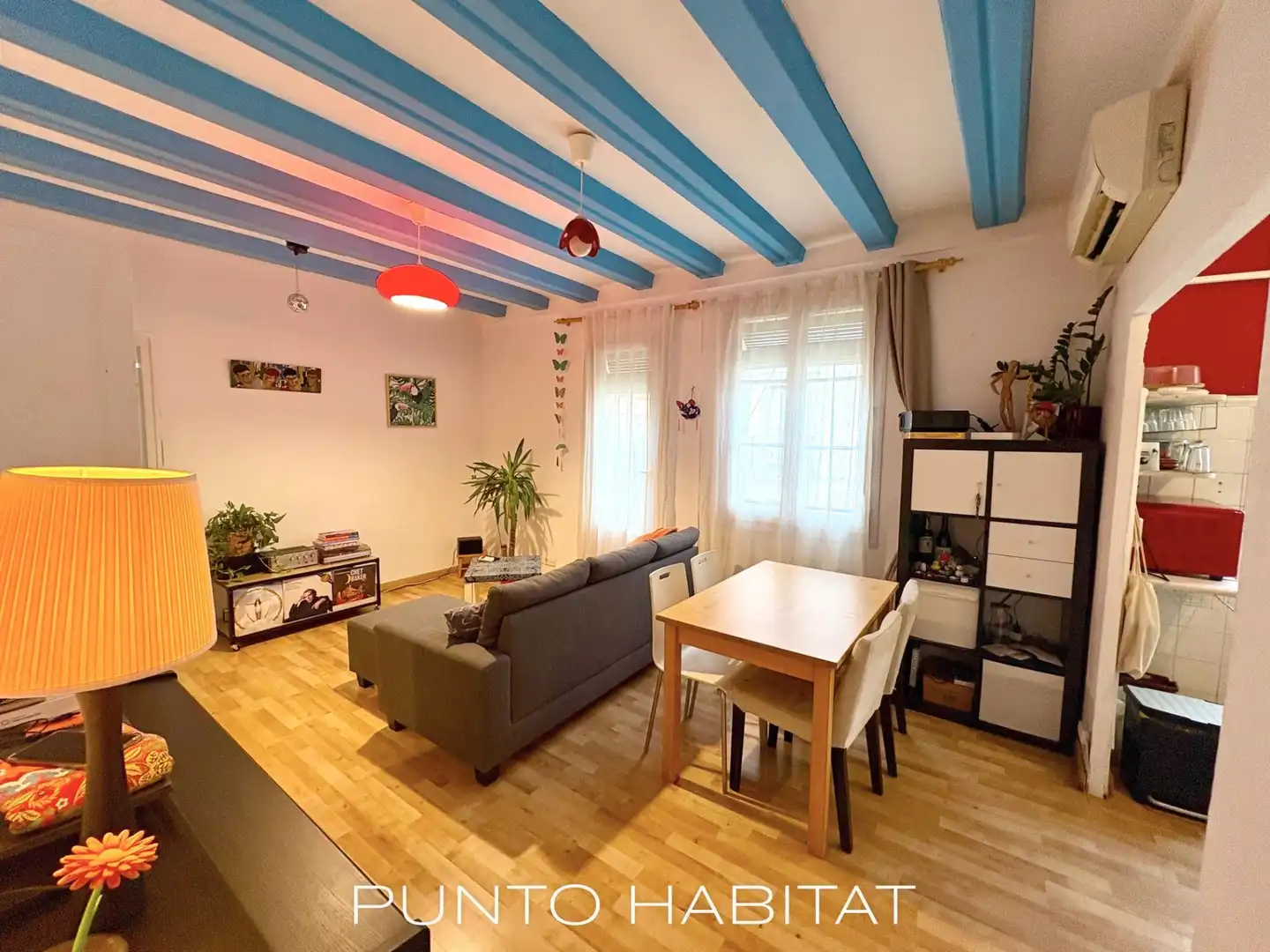 Sala de estar de Piso en venta en Barcelona con Aire acondicionado, Parquet y Balcón