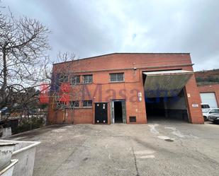 Vista exterior de Nau industrial en venda en Sabadell