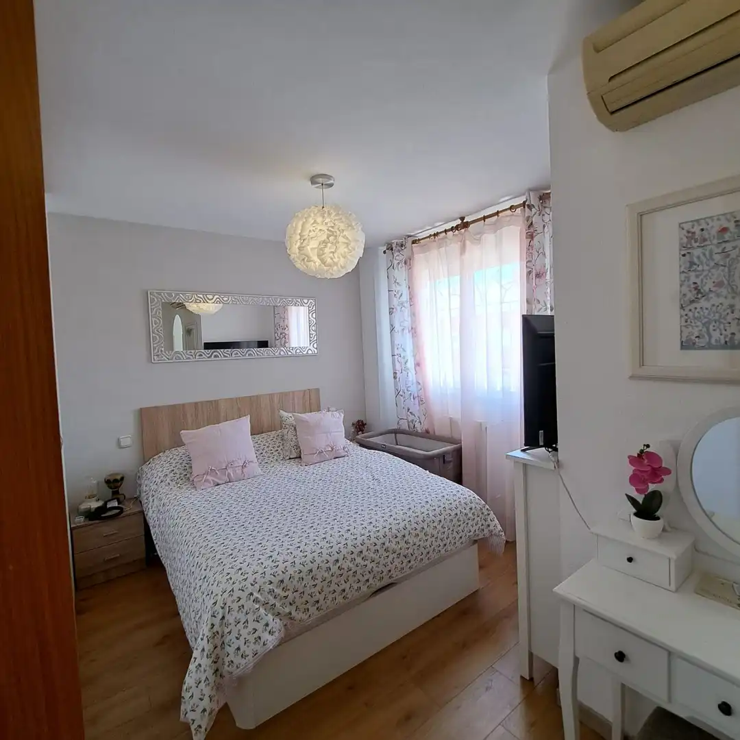 Bedroom of Detached homes for sale in Valdemoro  with Air Conditioner, Heating and Private garden