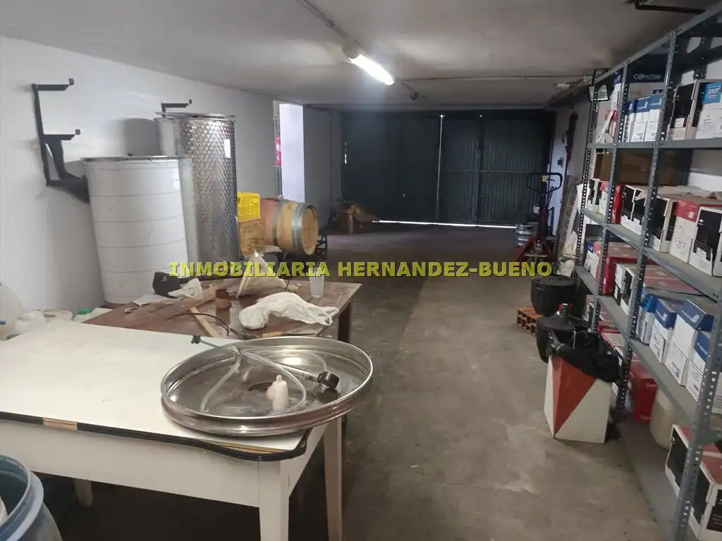 Büro zur Miete in Salamanca mit Klimaanlage, Heizung und Möbliert