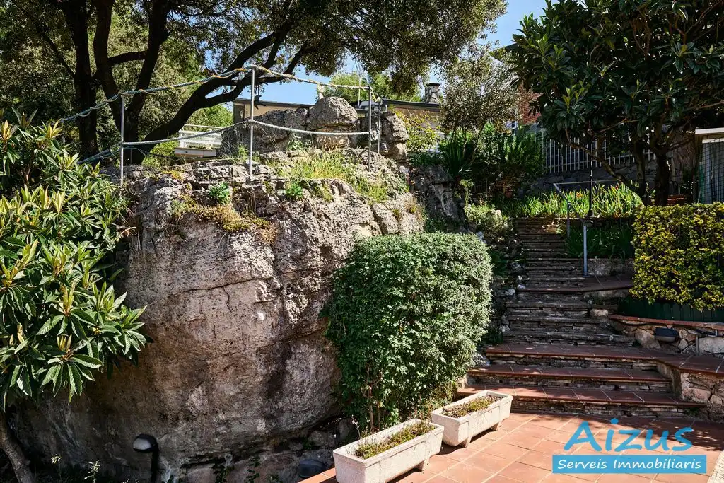 Jardín de Casa o chalet en venta en Seva con Aire acondicionado, Calefacción y Jardín privado