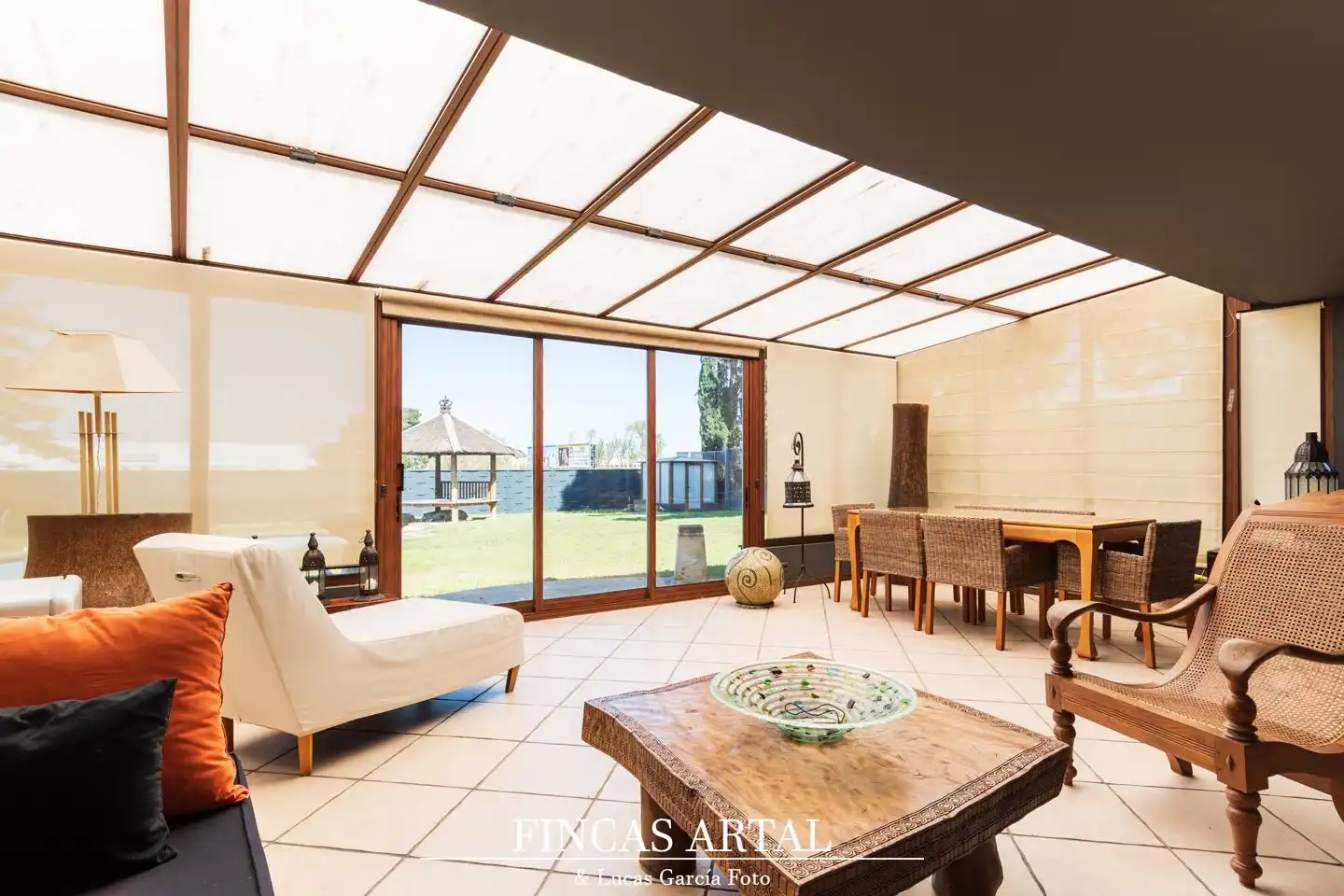 Sala de estar de Casa o chalet en venta en Zaragoza con Aire acondicionado, Calefacción y Jardín privado