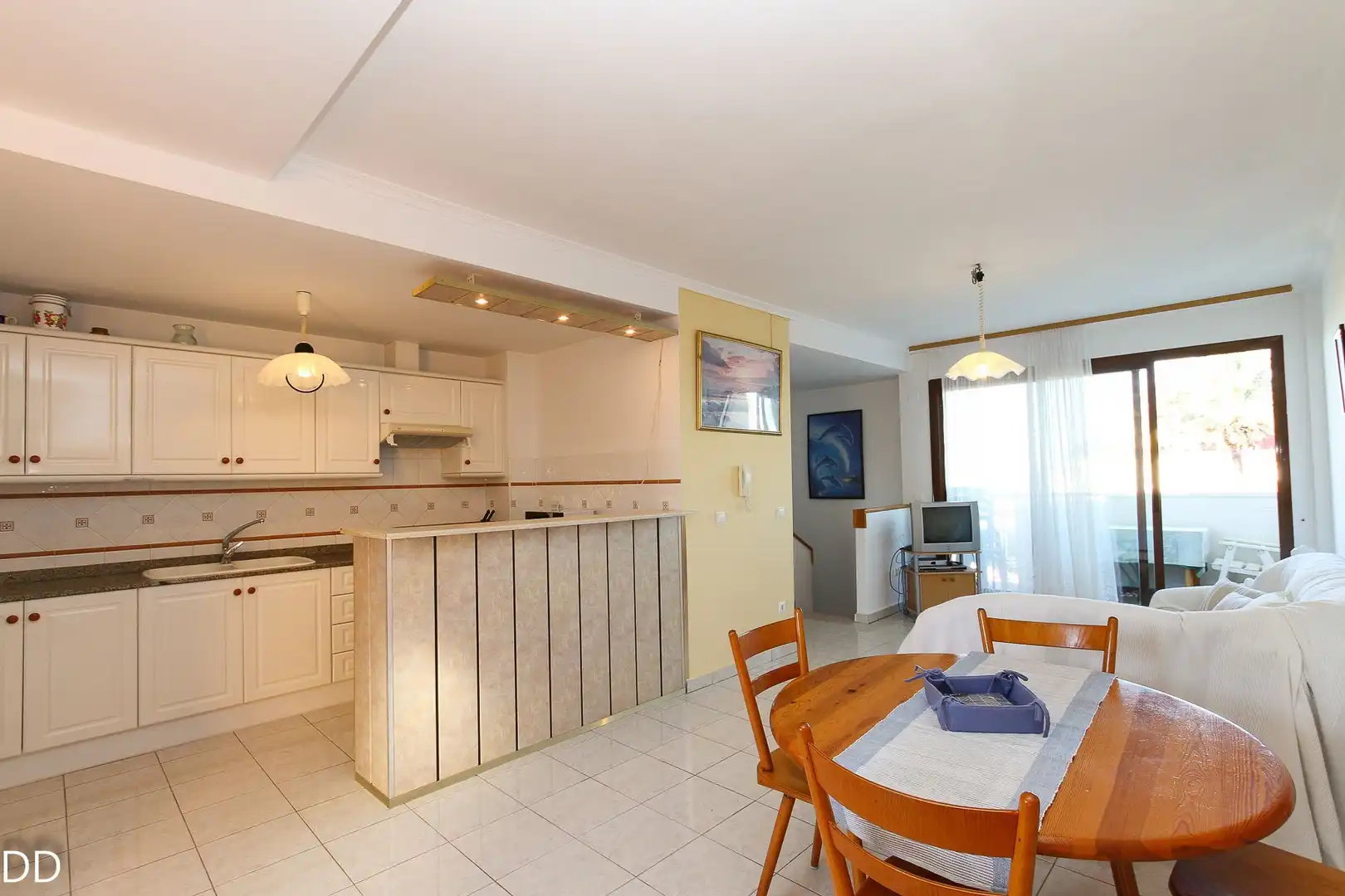 Cuina de Apartament de lloguer en Dénia amb Jardí privat, Terrassa i Piscina