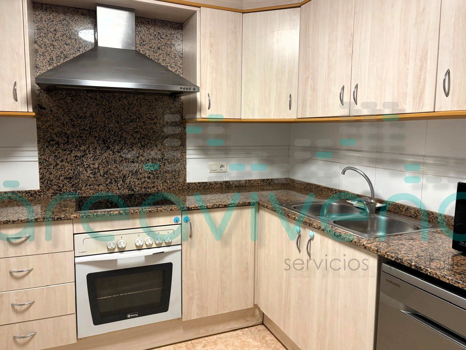 Cocina de Casa adosada en venta en Benicasim / Benicàssim con Aire acondicionado, Calefacción y Terraza