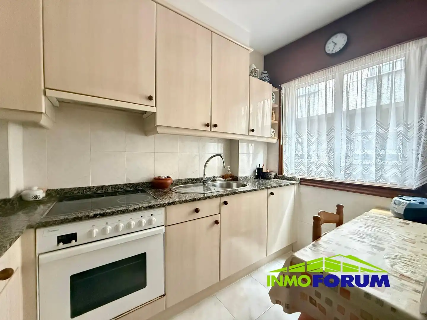 Cocina de Piso en venta en A Coruña Capital  con Calefacción