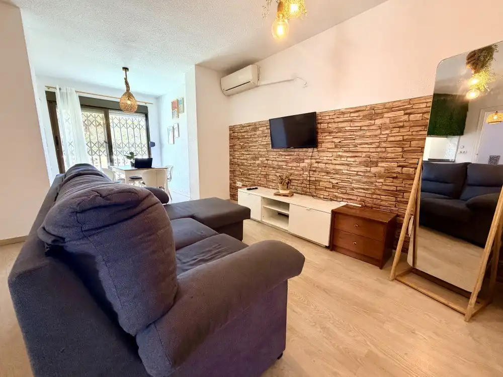 Sala d'estar de Planta baixa en venda en Torrevieja amb Aire condicionat, Parquet i Terrassa