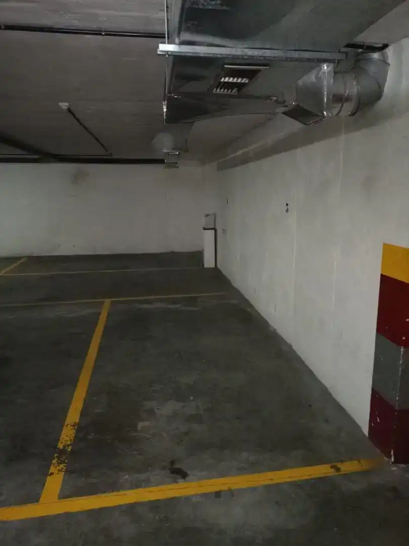 Parkplatz von Garage zum Verkauf in Arucas