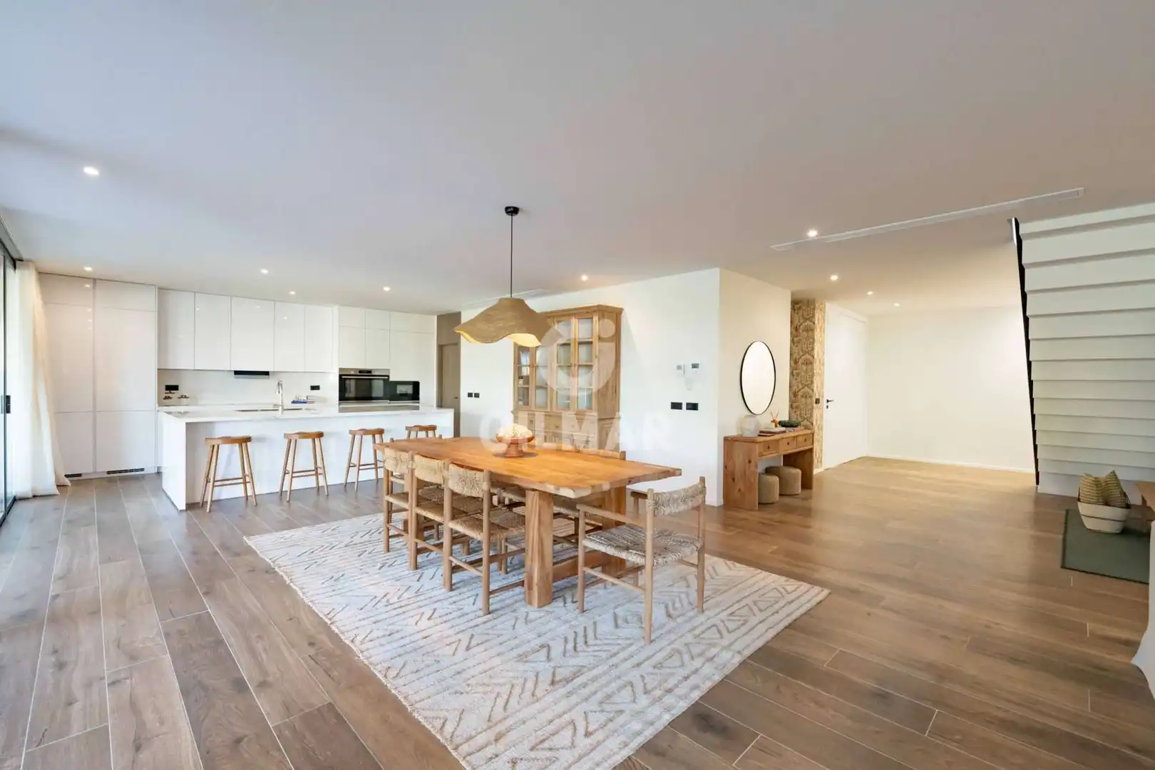 Menjador de Casa o xalet en venda en Sotogrande amb Calefacció, Jardí privat i Piscina