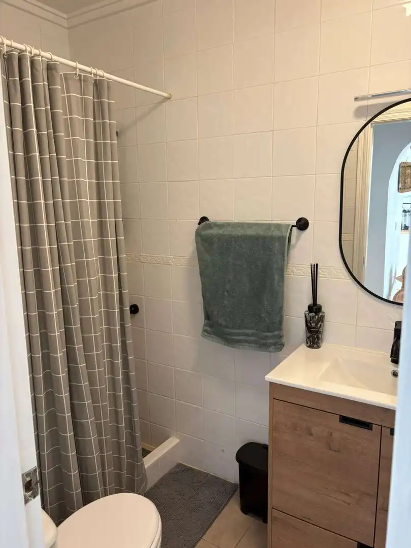 Bathroom of Flat for sale in Orihuela  with Air Conditioner, Heating and Terrace