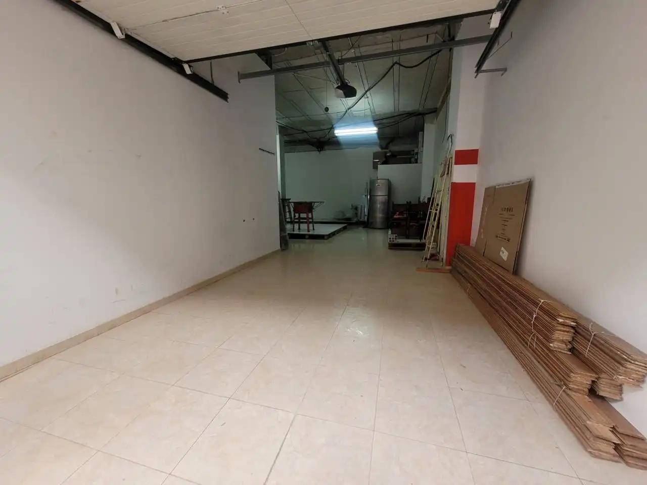 Local comercial en venda a Baza, imagen 2