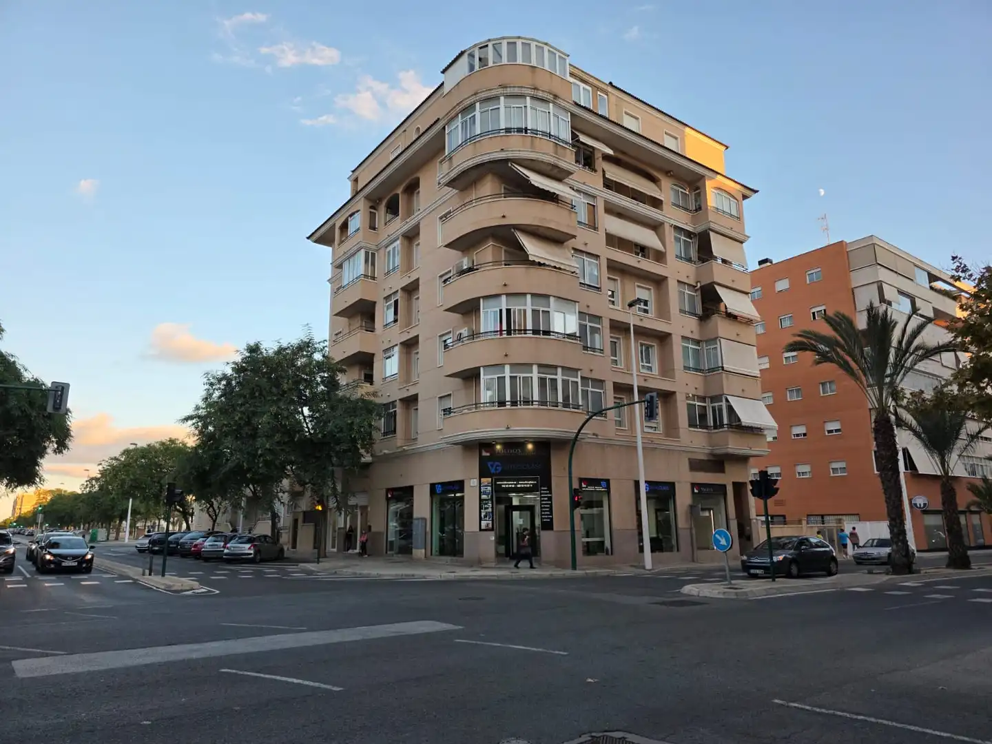 Pis amb ascensor en venda a Carrer Josep Joaquim Landerer, imagen 2