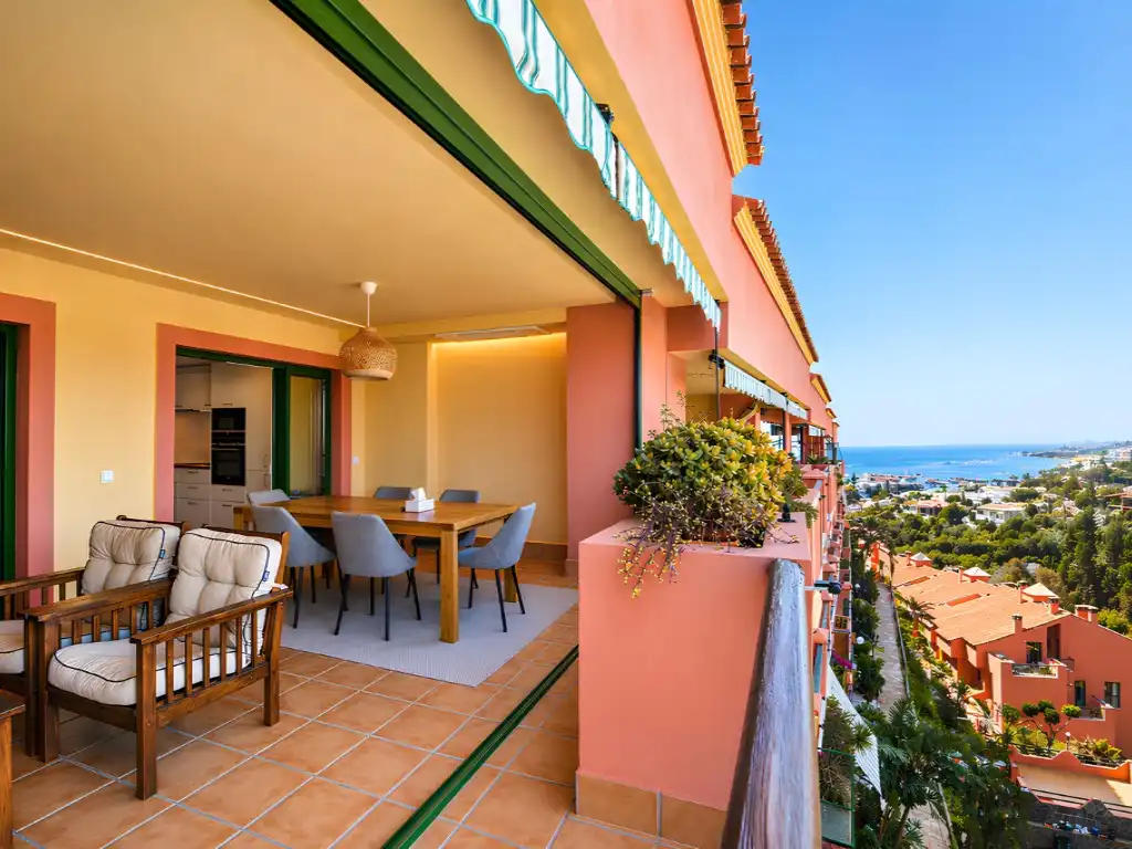 Terraza de Piso en venta en Fuengirola con Calefacción, Terraza y Piscina