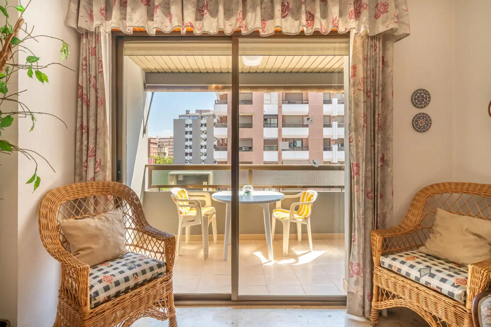 Flat with terrace to rent in Calle MAESTRO SERRANO, imagen 16