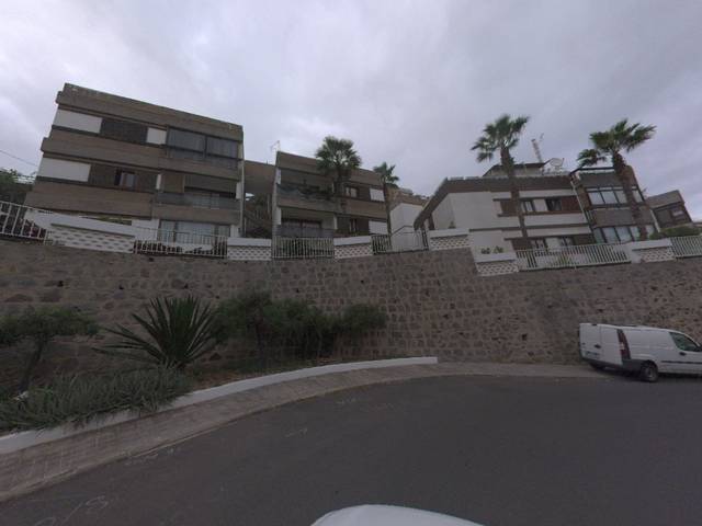 Piso en Venta en C/ Capitan Eliseo Lopez Ordu en Schamann - Rehoyas