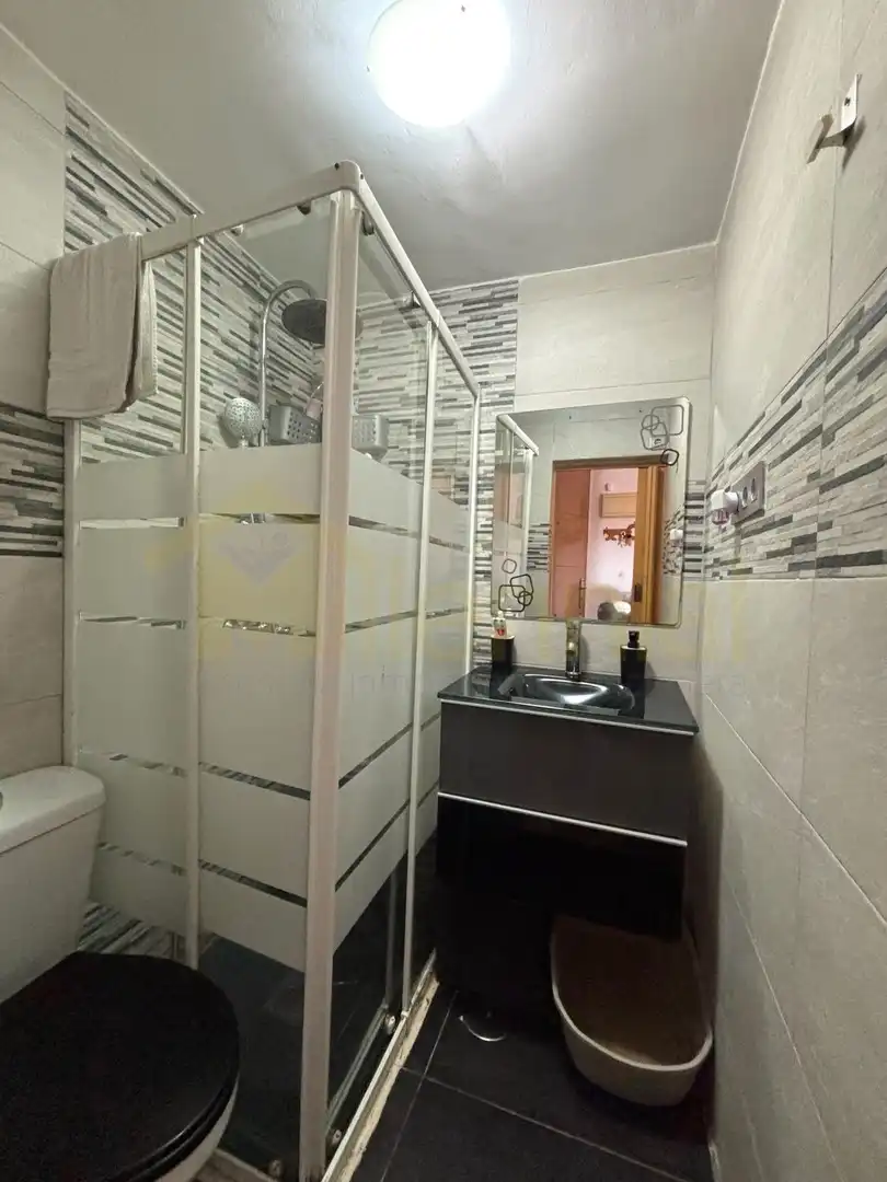 Bathroom of Flat for sale in Sevilla