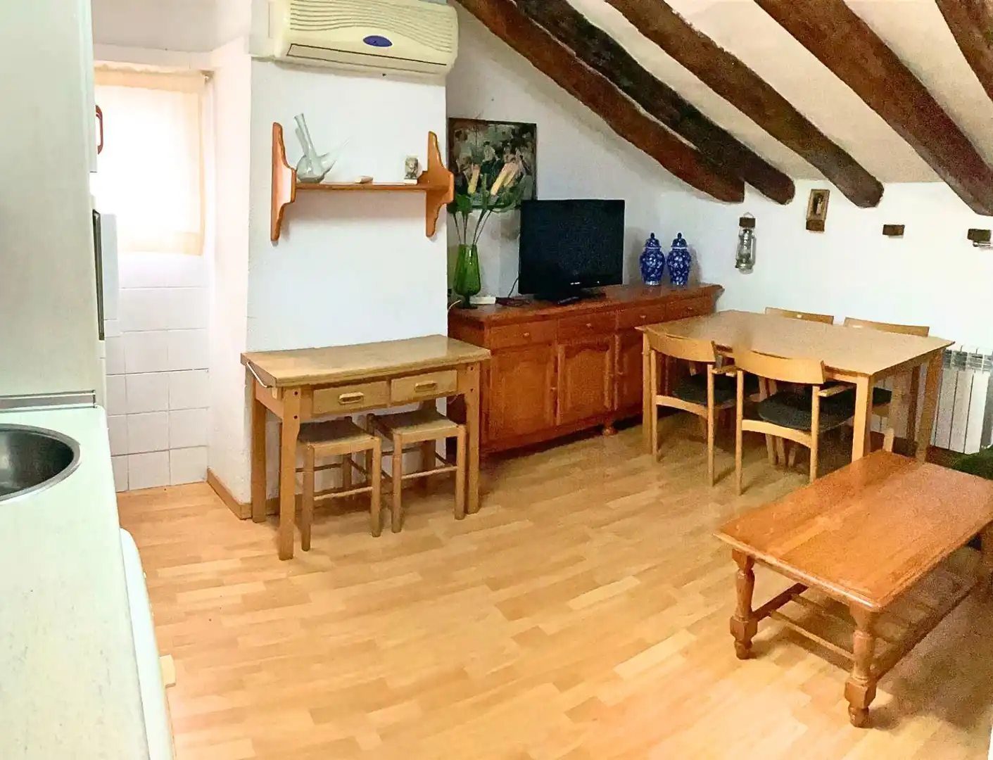Sala d'estar de Finca rústica en venda en Velilla de Jiloca amb Jardí privat, Terrassa i Traster