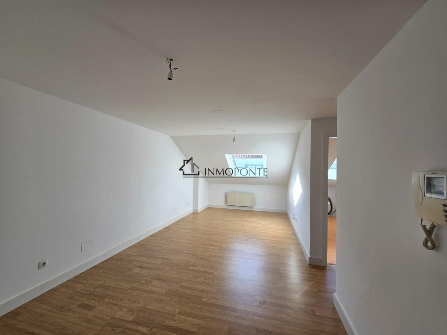 Sala d'estar de Pis en venda en Pontevedra Capital 