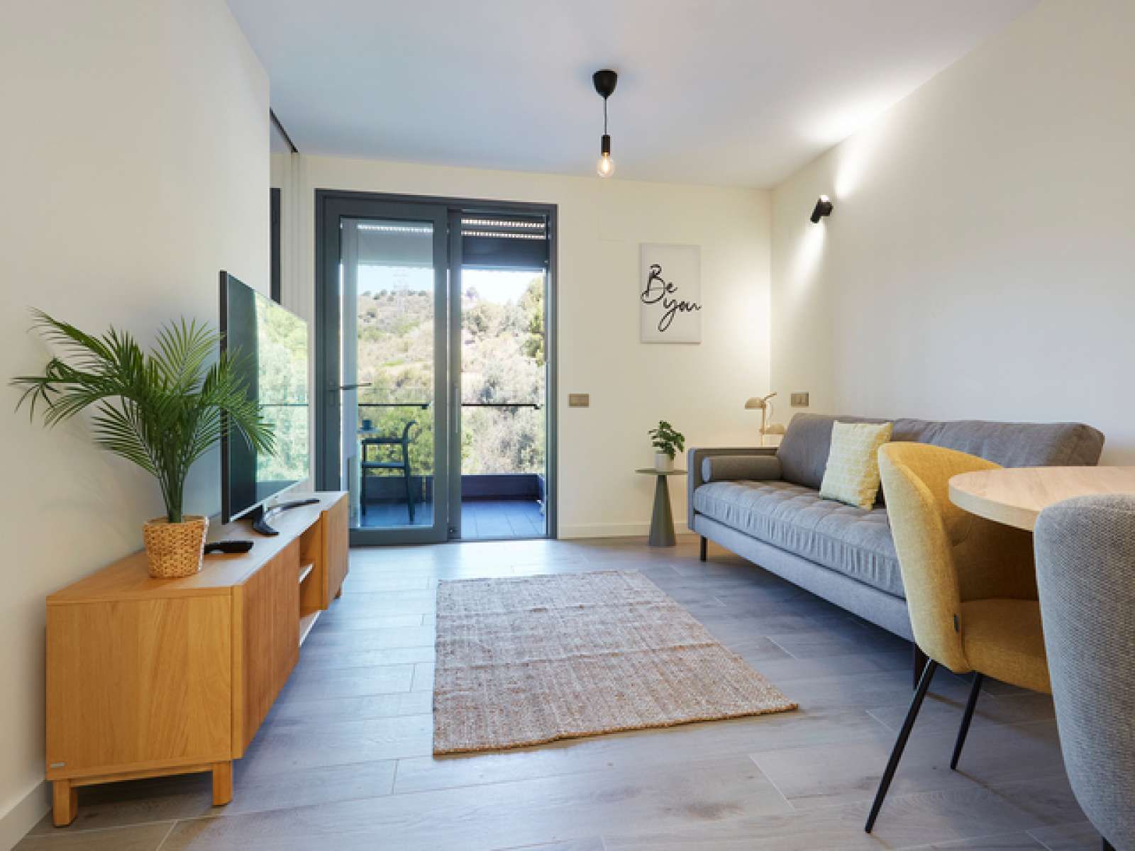 Sala d'estar de Apartament per a compartir en Esplugues de Llobregat amb Aire condicionat i Terrassa