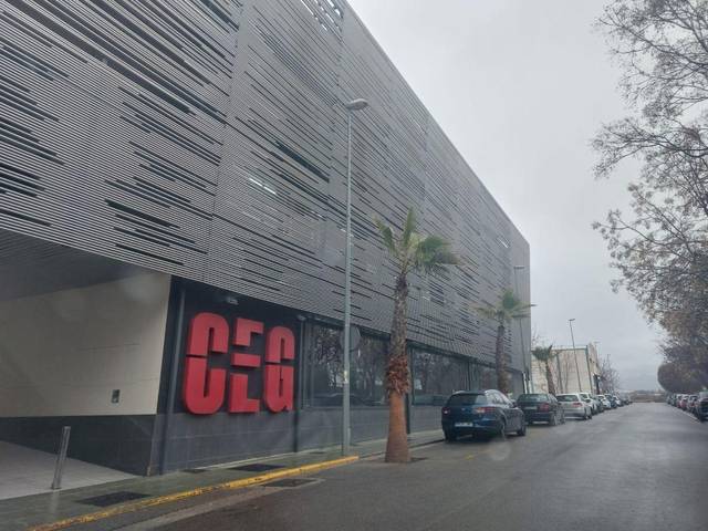 Oficina en Alquiler en Polígono La ermita en Atarfe