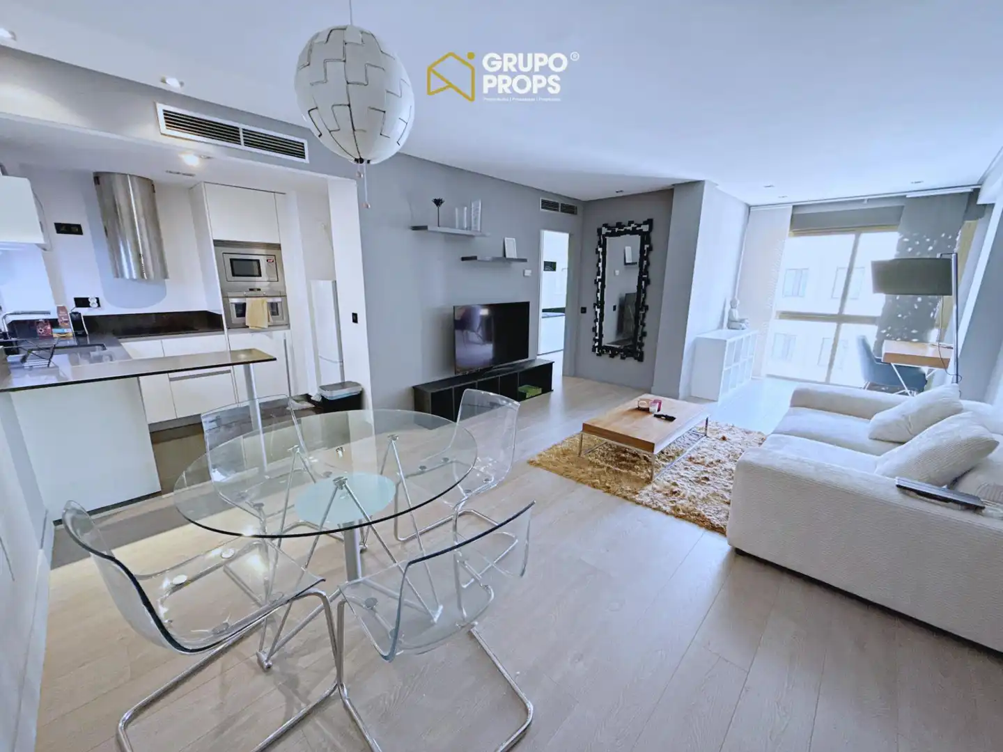 Sala de estar de Piso de alquiler en Madrid con Aire acondicionado, Calefacción y Amueblado